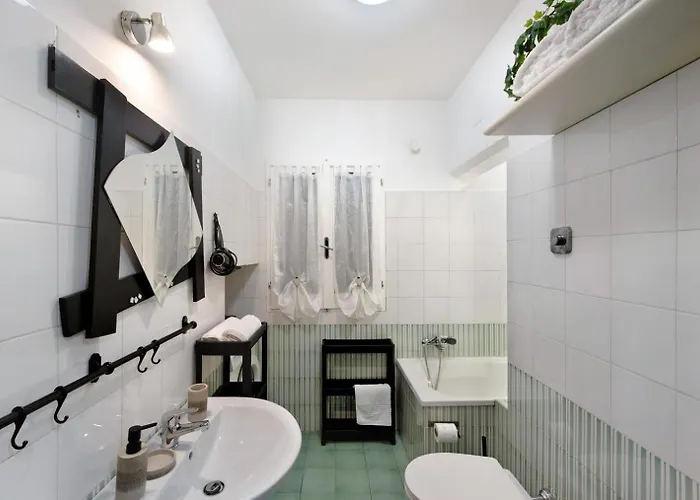 Casare A Due Passi Dal Mare Genua